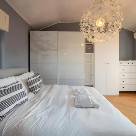 Daire De Angeli San Siro Penthouse With Terraces