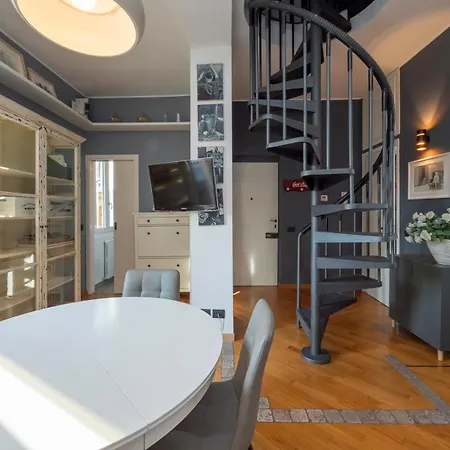De Angeli San Siro Penthouse With Terraces