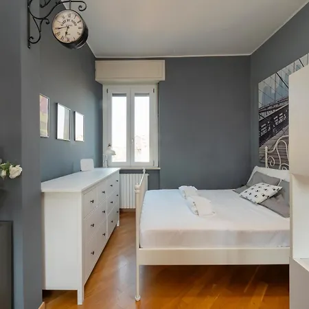Daire De Angeli San Siro Penthouse With Terraces